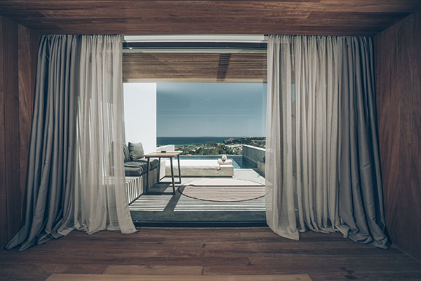 Private Pool Suite